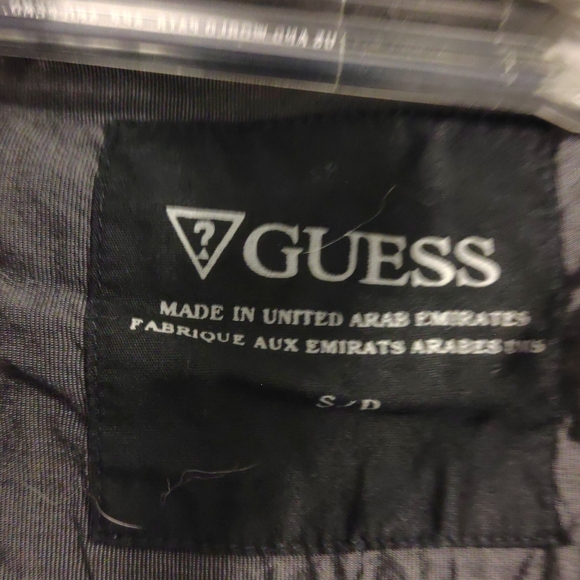 Guess button down - Picture 3 of 3